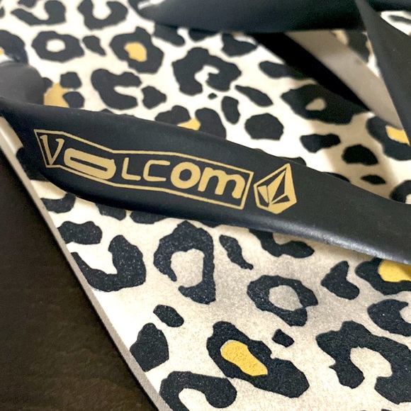 Volcom flip-flops - Picture 2 of 4
